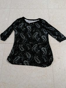 Patterned 3/4 Sleeve Top
