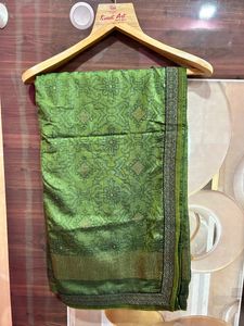 Beautiful Green Saree With Blouse