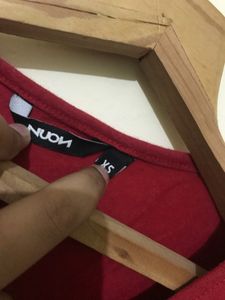 Red Crop Tee With Strings