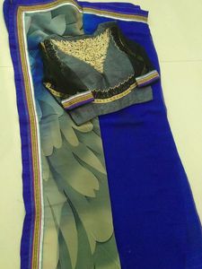 Saree With Paded Blouse