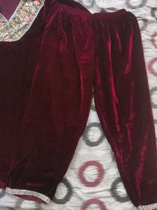 Elegant Maroon Velvet Kurta Set