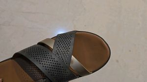 Sandle - Lemon And Pepper