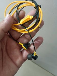 New Realme Super Sound Earphone