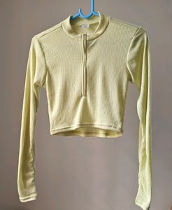 Ribbed Full Sleeves Crop Top