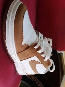 Nike Air  Sneakers