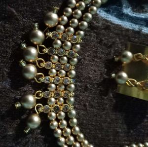 Elegant Pearl Necklace &amp; Earring Set
