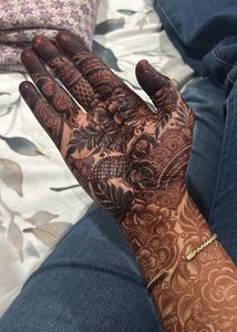 Mehendi Cone