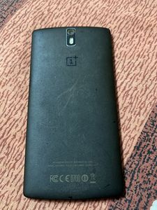 One Plus 1 Mobile Phone 4/64 Gb
