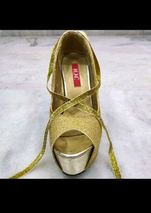 goden glitter heel🥰