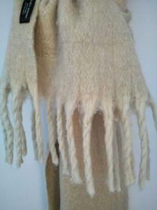 Zara Chunky Wool Muffler