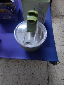 Brand New, 2 mugs and one sipper