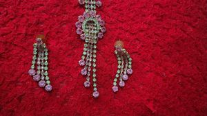 Sparkling Jewelry Set 3