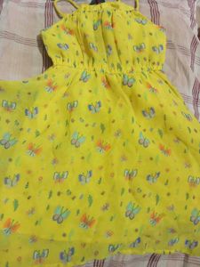 Lovely Sleevless Frock