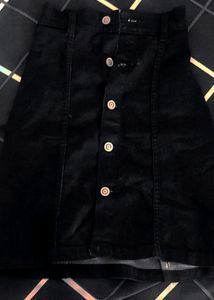 Blacl skirt