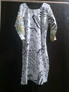 Woman Kurta Set With Dupatta
