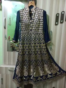 Nevey blue 💙 Embroidered Kurta