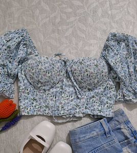 Floral Puff Sleeved Bow Detail Top