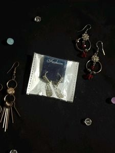 Buy 2 Earrings+ Get 1 Earrings