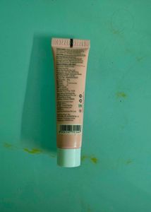 Swiss Beauty Makeup Fixer **WITH A FREEBIE **