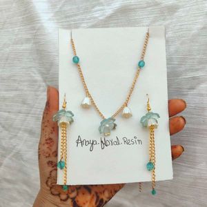 Floral Resin Jewelry Set