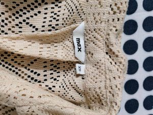 MAX Crochet high low hem shirt brand new