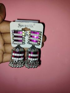 Jhumkas