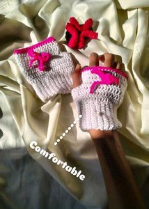 crochet gloves with cute bow