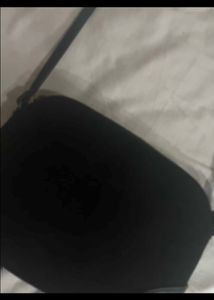 h&amp;m black shoulder bag
