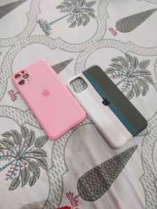 iPhone Cases - Pack of 4 (Magsafe & silicon