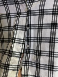 Plaid Crop Shirt