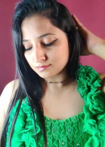 I M Selling Green Top