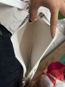 Sling bag