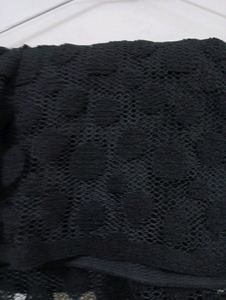 Woolen Net In Peach, Black And Green