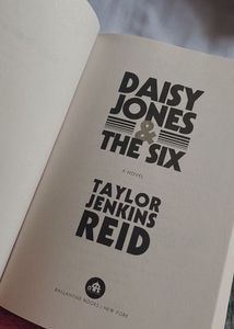 Daisy Jones And The Six By Taylor Jenkins Reid