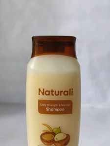 Naturali Daily Strength &amp; Nourish Shampoo
