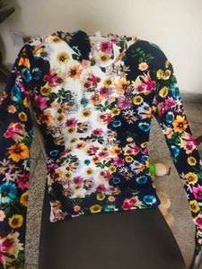 Floral Velvet Full Sleeve Top