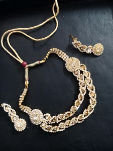 Jewellery Set And Earrings 😍