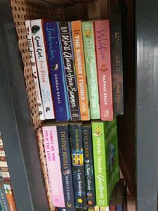 Popular Fiction Books Bundle