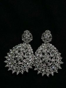 Beautiful and Elegant Earring