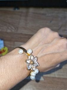 Pearl Flower Bracelet