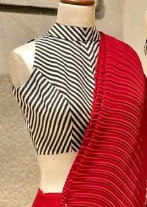 Crushed Saree Attached With Blouse