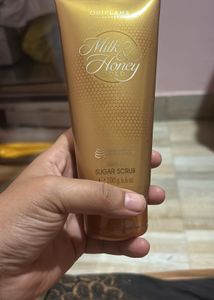 Oriflame Milk &amp; Honey Scrub
