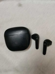 Noise v202 Earbuds
