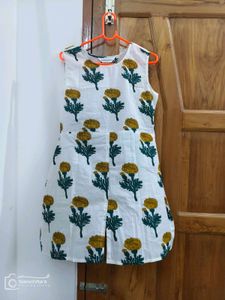 Floral Print Sleeveless Dress