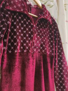 Velvet Midi Dress mahroon