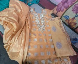 Embroidered Checkered Kurti