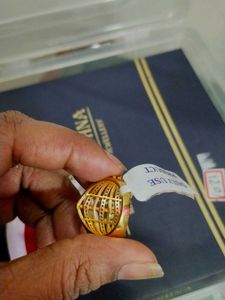 Elegant Gold-Plated Ring