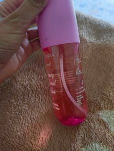 Aqualogica Dewy Floral Kiss Body Mist