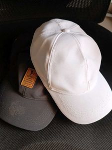 2 Caps (Black & White)