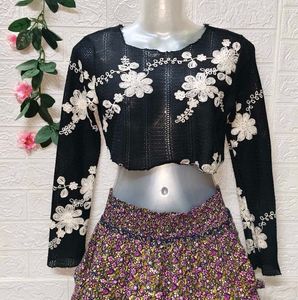 Extra Small🎁Buy 2 Get 1 Free 🎁Crochet Crop Top